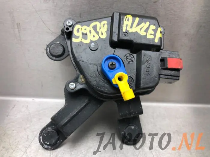 Tailgate lock mechanism Hyundai I10