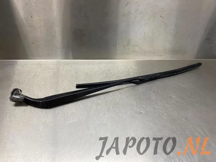 Front wiper arm Nissan Micra