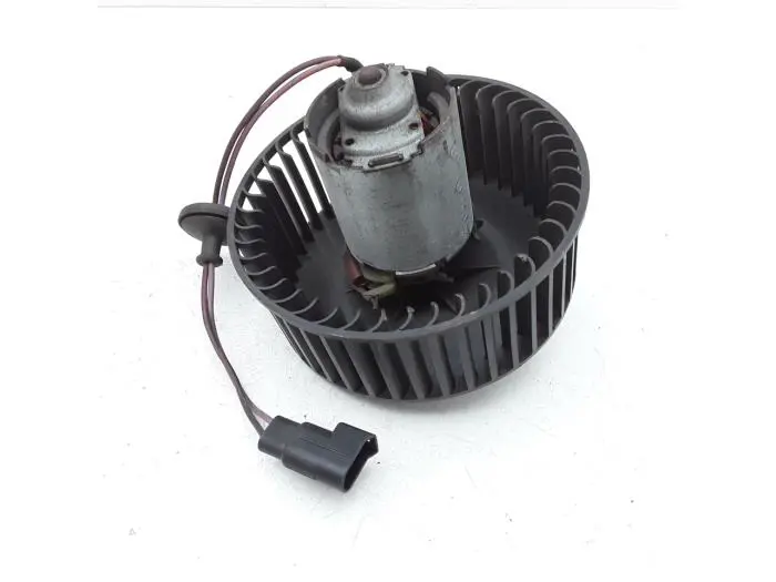Heating and ventilation fan motor Mazda 121