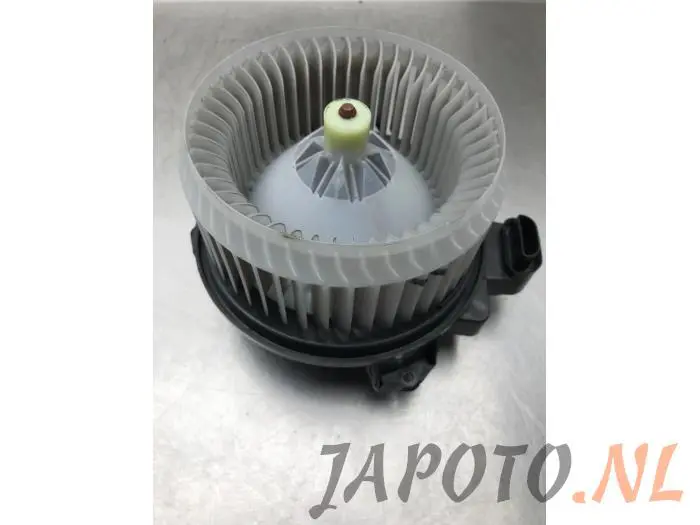 Heating and ventilation fan motor Toyota Auris