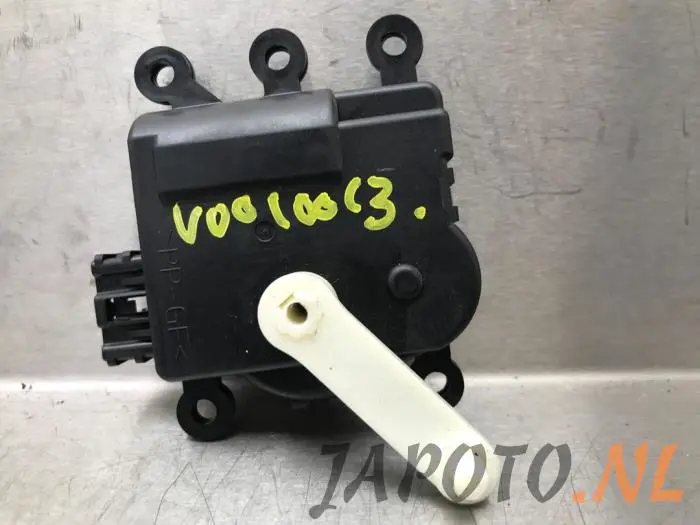 Heater valve motor Mazda CX-5
