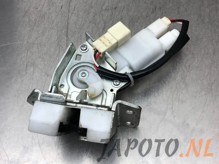 Tailgate lock mechanism Suzuki Vitara