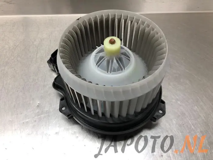 Heating and ventilation fan motor Suzuki Vitara