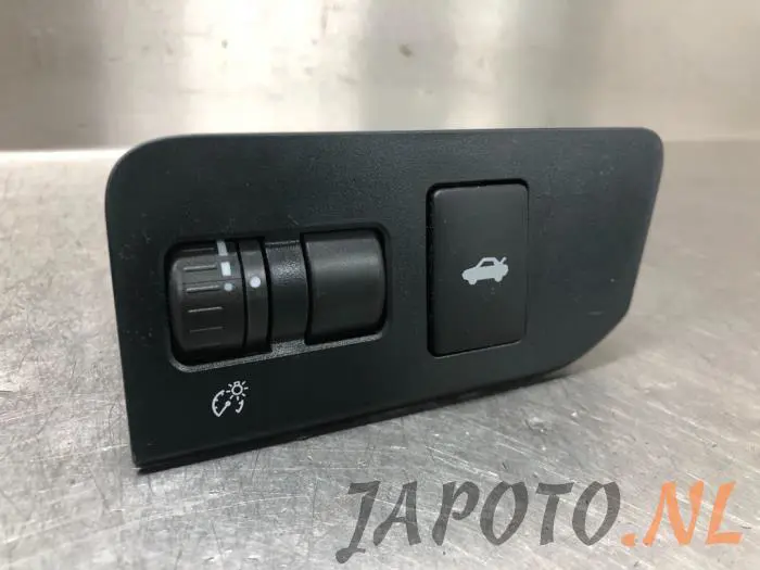Switch (miscellaneous) Toyota GT 86