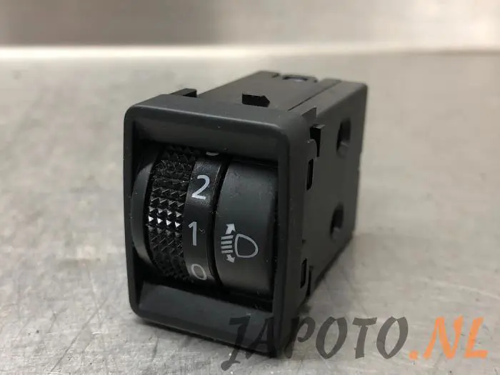 AIH headlight switch Nissan Note