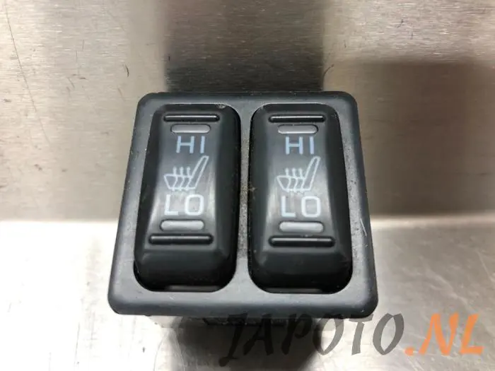 Seat heating switch Mitsubishi Outlander