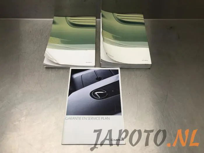Instruction Booklet Lexus RX
