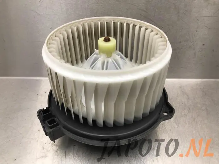 Heating and ventilation fan motor Subaru Outback