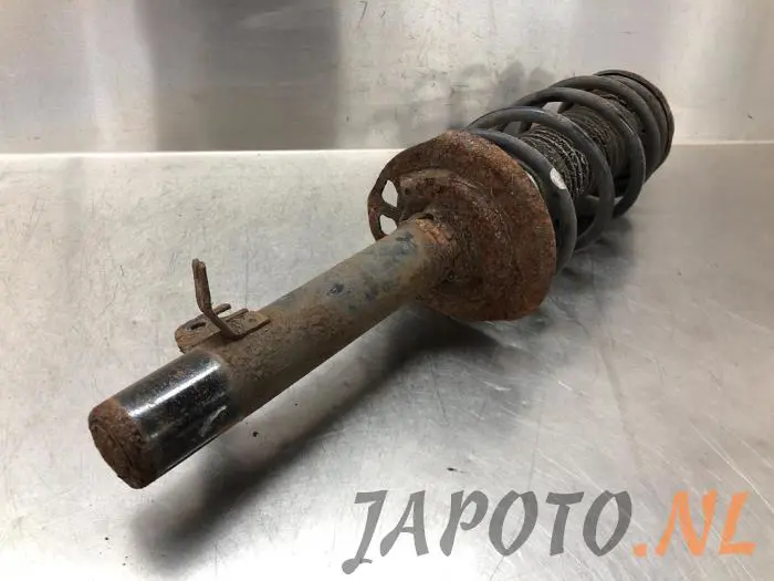 Front shock absorber rod, left Toyota Aygo