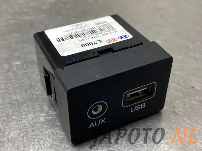 AUX / USB connection Hyundai I20
