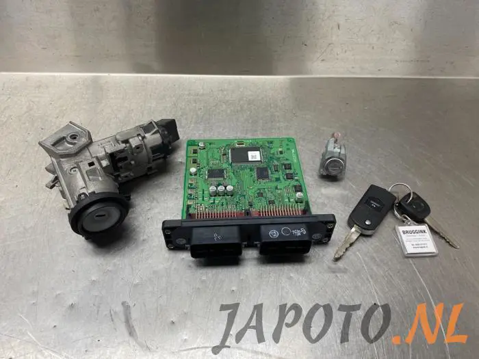 Ignition lock + computer Mazda 2.