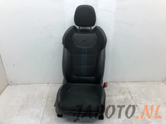 Seat, right Hyundai I30 Fastback