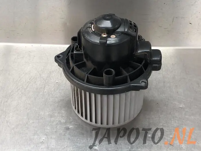 Heating and ventilation fan motor Suzuki Jimny