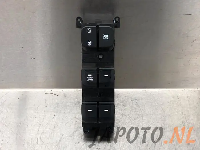 Multi-functional window switch Hyundai I10