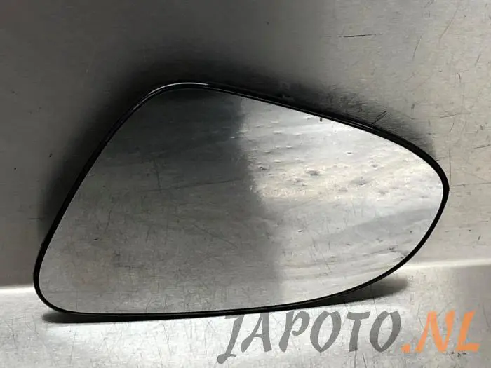 Mirror glass, left Toyota Auris