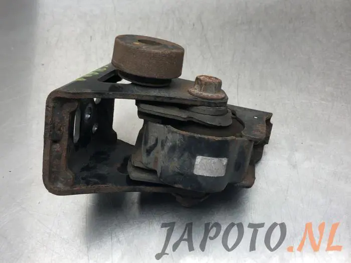 Gearbox mount Toyota Avensis