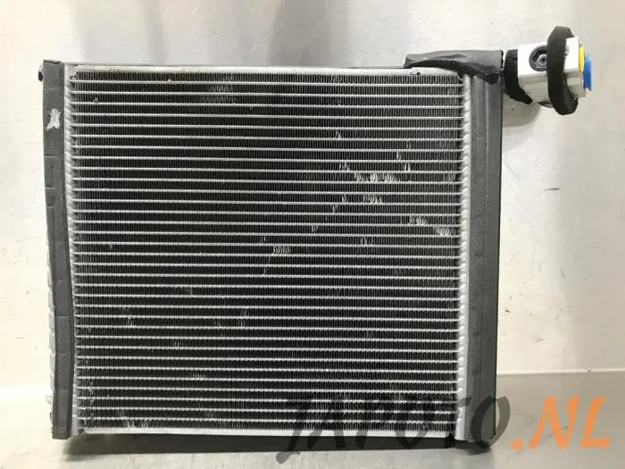 Air conditioning vaporiser Toyota Avensis