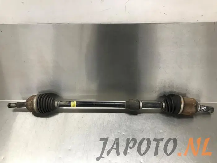 Front drive shaft, right Nissan Tiida