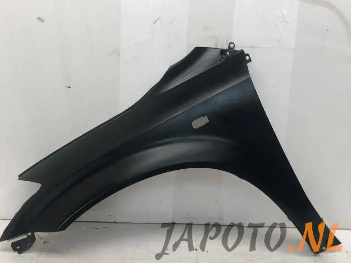 Front wing, left Nissan Murano