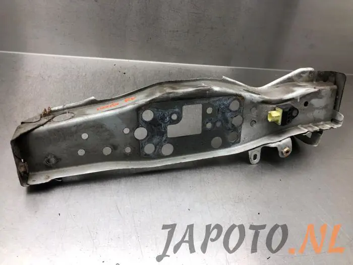 Radiator bar Toyota IQ
