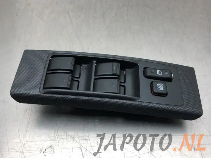 Multi-functional window switch Toyota Corolla Verso