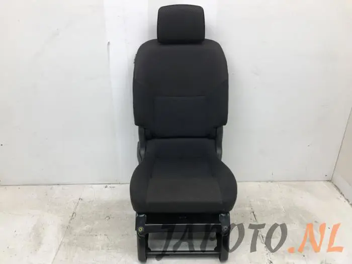 Seat (bus) Nissan NV200
