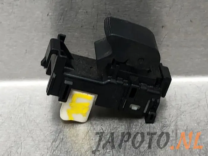 Electric window switch Toyota Rav-4
