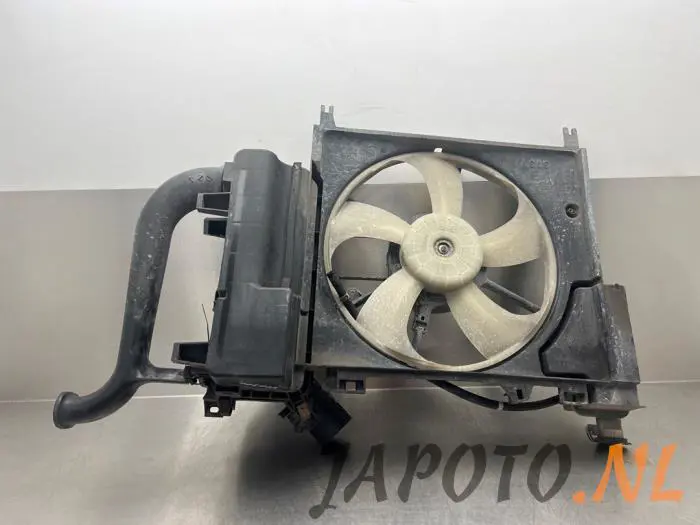 Cooling fans Toyota IQ