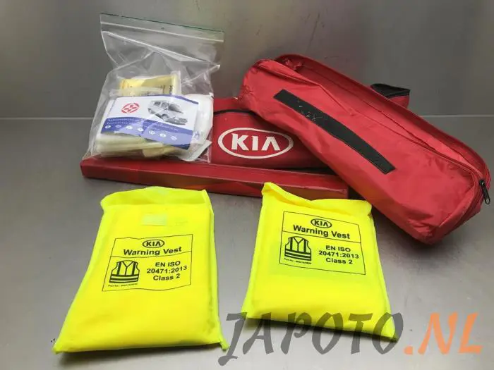 First aid kit Kia Rio