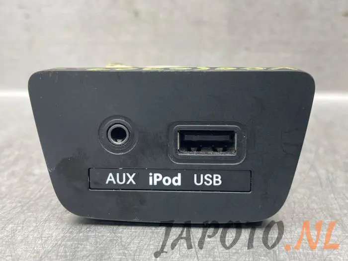 AUX / USB connection Hyundai I30