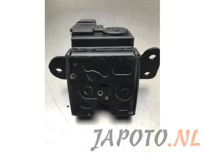 Tailgate lock mechanism Kia Niro
