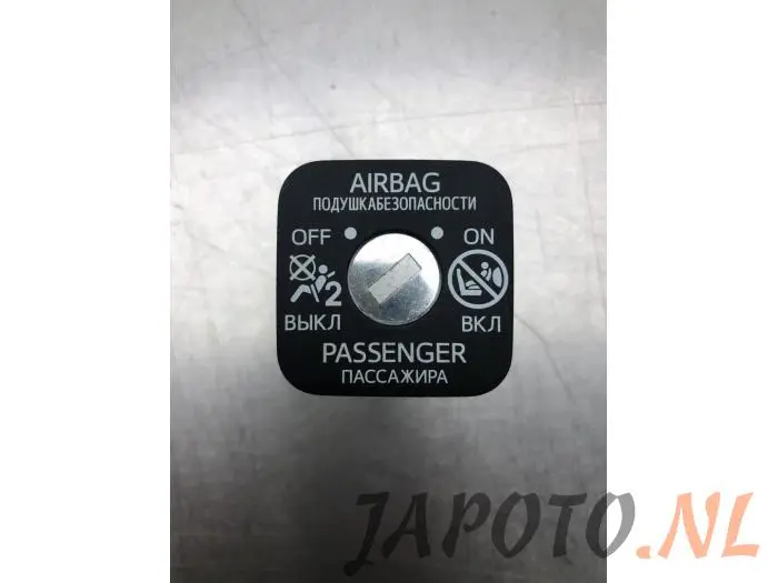 Airbag lock Toyota Yaris