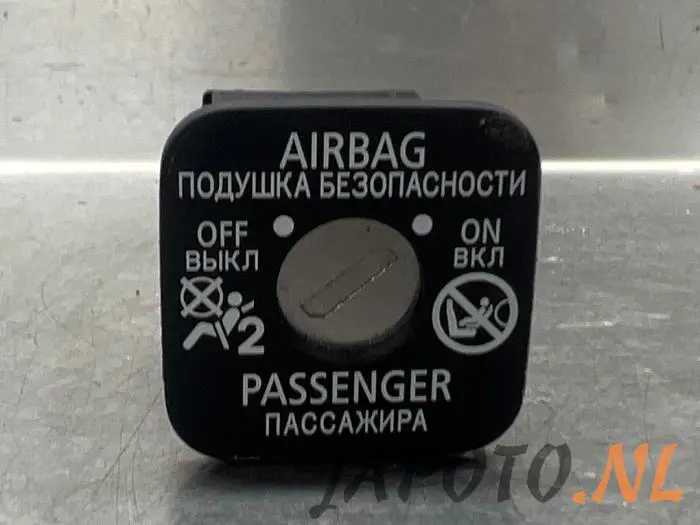 Airbag lock Mitsubishi Outlander