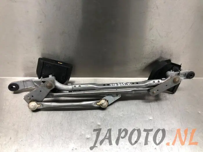 Wiper mechanism Suzuki Celerio