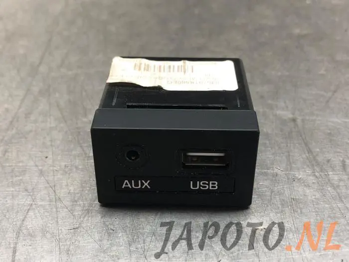 AUX / USB connection Hyundai IX20