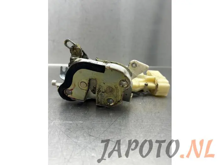 Door lock mechanism 2-door, right Toyota Yaris