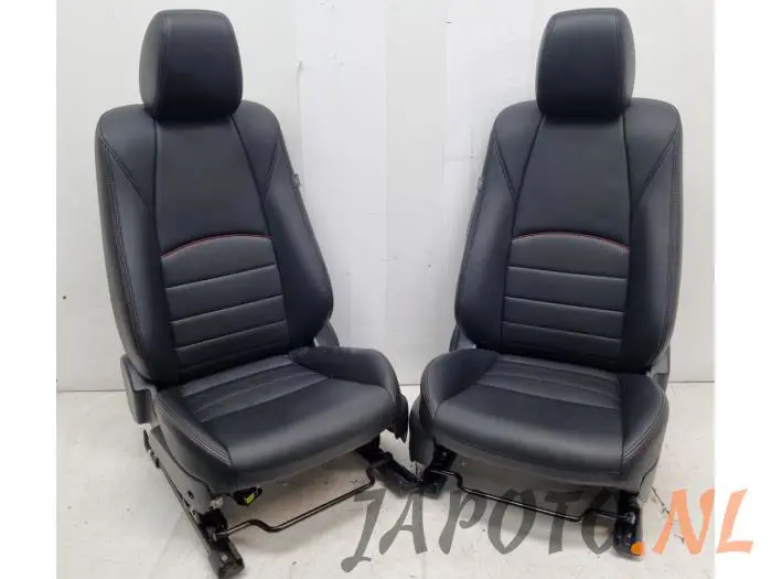 Seats + rear seat (complete) Mazda CX-3