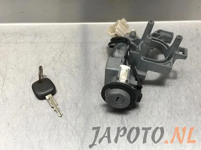 Ignition lock + key Daihatsu Sirion