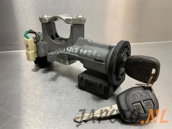 Ignition lock + key Suzuki Alto