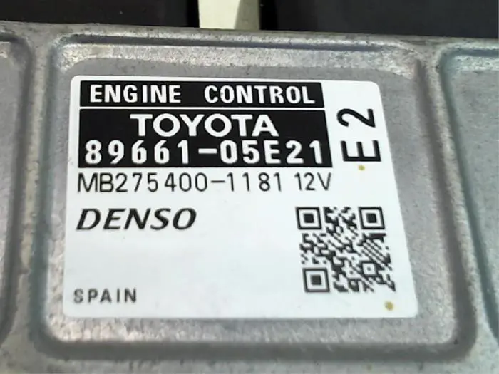 Ignition lock + computer Toyota Avensis