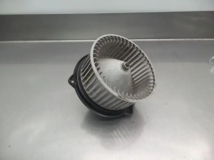 Heating and ventilation fan motor Daihatsu Valera